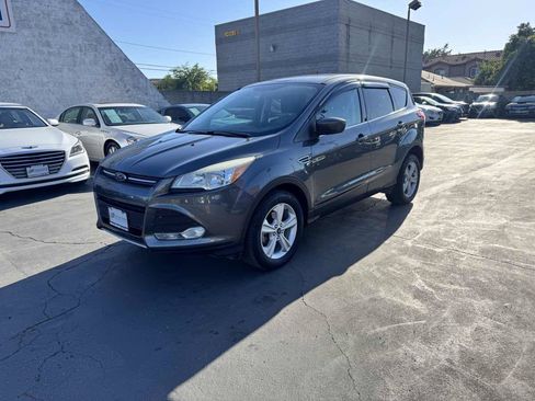 Used 2015 Ford Escape SE FWD image 12