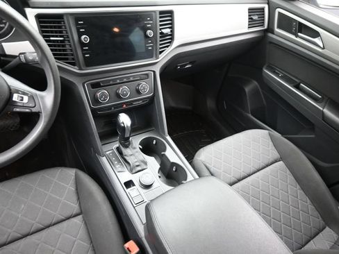 Used 2018 Volkswagen Atlas Launch Edition AWD/4WD image 16