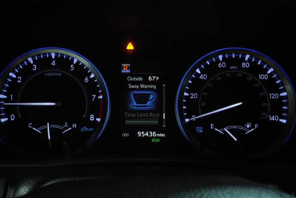 Used 2019 Toyota Highlander SE AWD/4WD image 29
