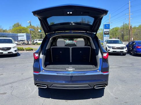 Used 2023 Acura MDX SH-AWD image 11