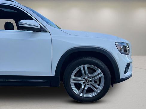 Used 2022 Mercedes-Benz GLB 250 4MATIC image 25