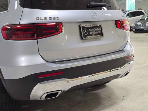 Certified 2026 Mercedes-Benz GLB 250 4MATIC image 13