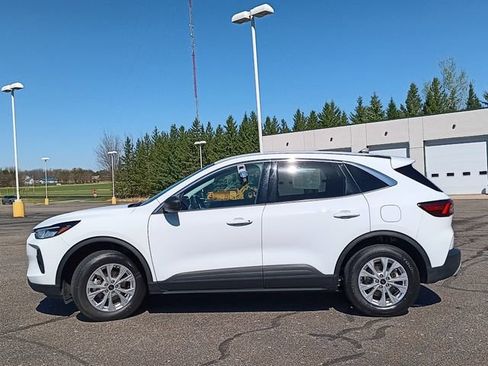 Used 2024 Ford Escape Active w/ Tech Pack #1 AWD/4WD image 24