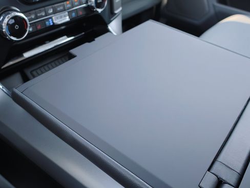 Certified 2025 Ford F150 Lariat w/ Equipment Group 501A Mid image 21