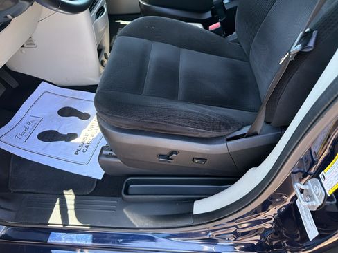 Used 2016 Dodge Grand Caravan SE w/ Quick Order Package 29E SE FWD image 31