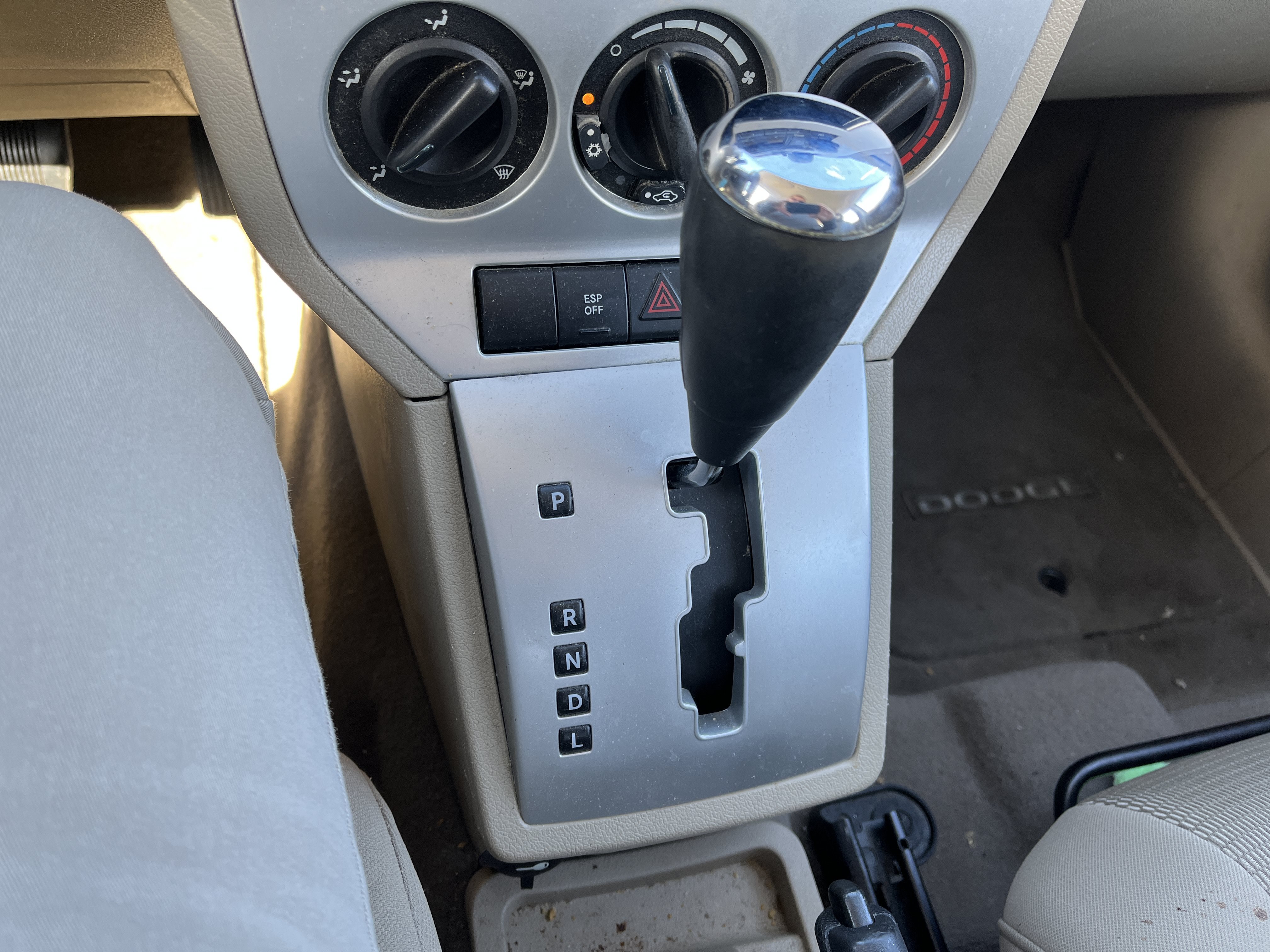 Used 2007 Dodge Caliber SXT FWD image 15