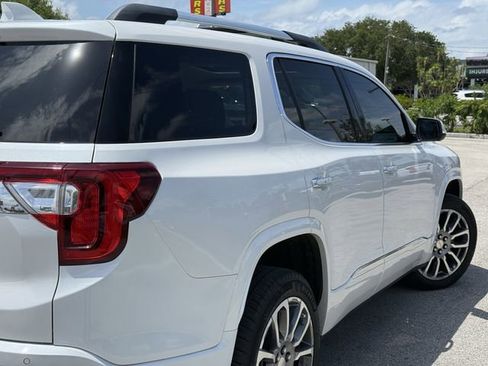 Used 2023 GMC Acadia Denali w/ Denali Ultimate Package FWD image 8
