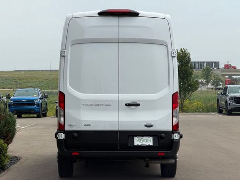 Used 2025 Ford Transit 250 148 High Roof AWD image 8