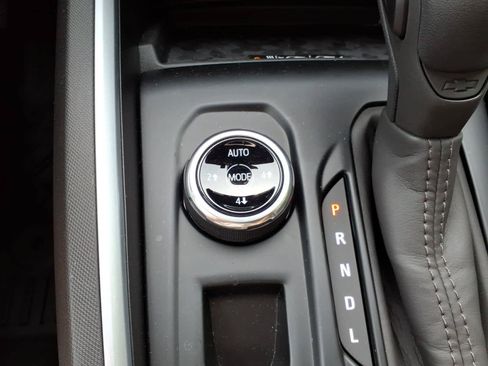 Used 2025 Chevrolet Colorado Trail Boss AWD/4WD image 20