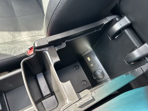 Used 2011 Subaru Forester 2.5X Limited image 53