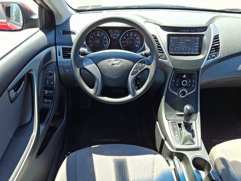 Used 2016 Hyundai Elantra SE FWD image 13