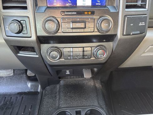 Used 2020 Ford F350 XL w/ Power Equipment Group image 20