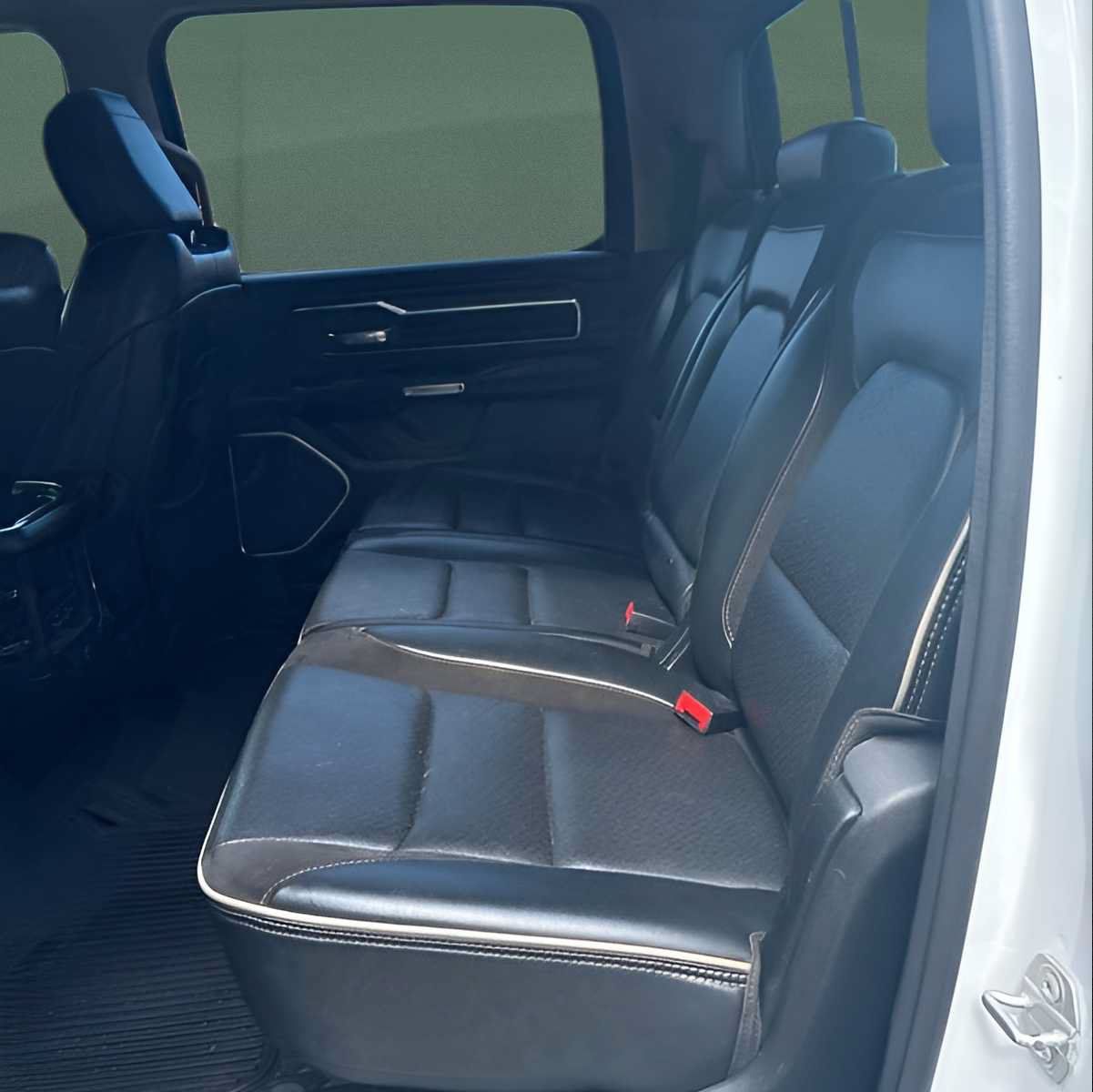 Used 2021 RAM 1500 Laramie AWD/4WD image 4