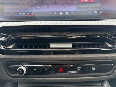 Used 2025 BMW 330i xDrive Sedan w/ Convenience Package image 34