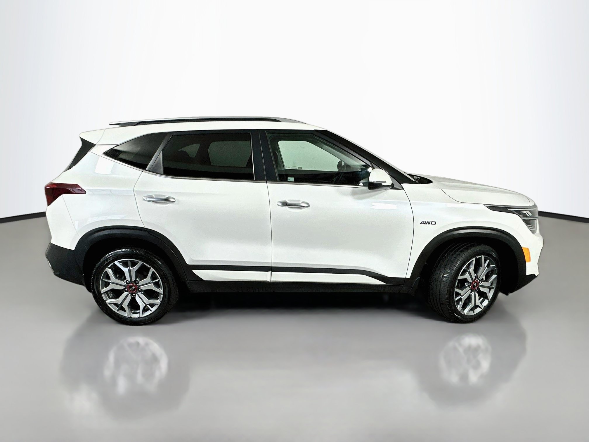 Used 2021 Kia Seltos SX w/ SX Sunroof Package AWD/4WD image 8
