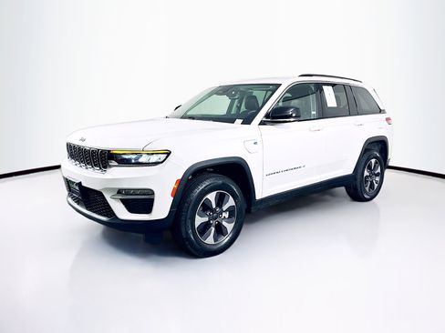 Used 2022 Jeep Grand Cherokee Limited 4xe AWD/4WD image 3