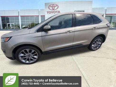 Used 2018 Ford Edge Titanium w/ Equipment Group 301A AWD/4WD image 36