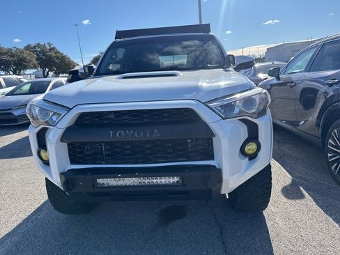 Used 2019 Toyota 4Runner TRD Off-Road Premium image 2
