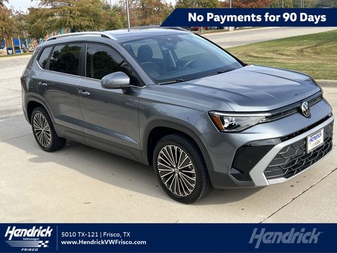 Certified 2025 Volkswagen Taos SE image 1