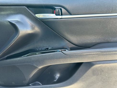 Used 2019 Toyota Camry XSE FWD image 20