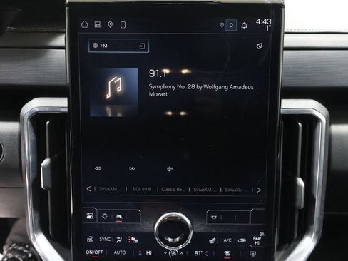 Used 2024 GMC Acadia Elevation image 32