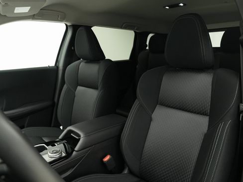 Used 2025 Mitsubishi Outlander ES image 18