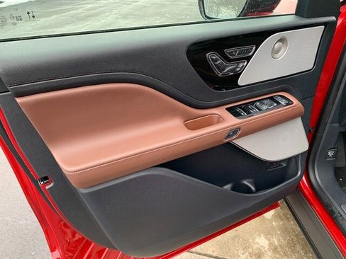 New 2026 Lincoln Aviator Reserve image 40