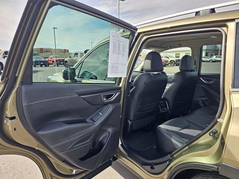 Used 2022 Subaru Forester Touring AWD/4WD image 15