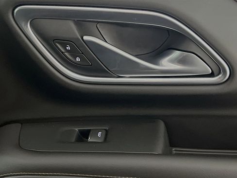 Used 2021 Chevrolet Tahoe High Country w/ Premium Package image 33