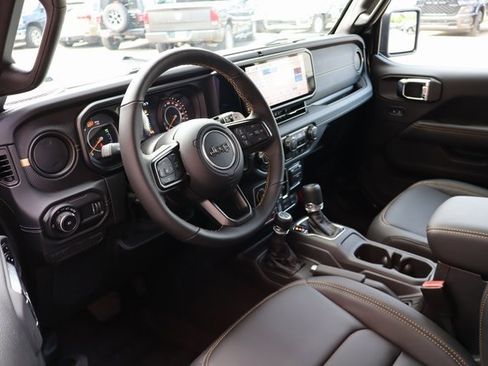 New 2025 Jeep Wrangler Unlimited Rubicon 392 image 18