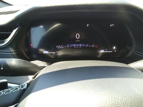 Used 2023 Jeep Grand Cherokee Altitude AWD/4WD image 13