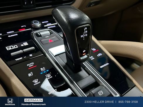 Used 2020 Porsche Cayenne AWD/4WD image 21