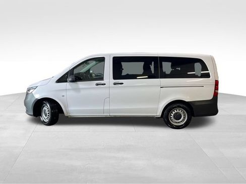 Used 2023 Mercedes-Benz Metris Passenger image 3
