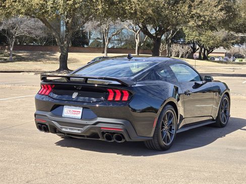 Used 2024 Ford Mustang Dark Horse image 7