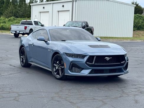 Used 2025 Ford Mustang GT RWD image 1