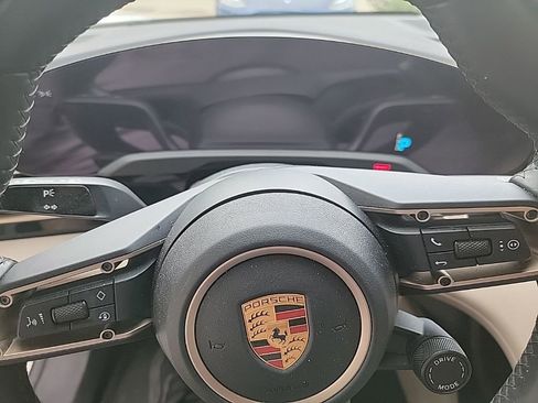 Used 2022 Porsche Taycan 4S image 12
