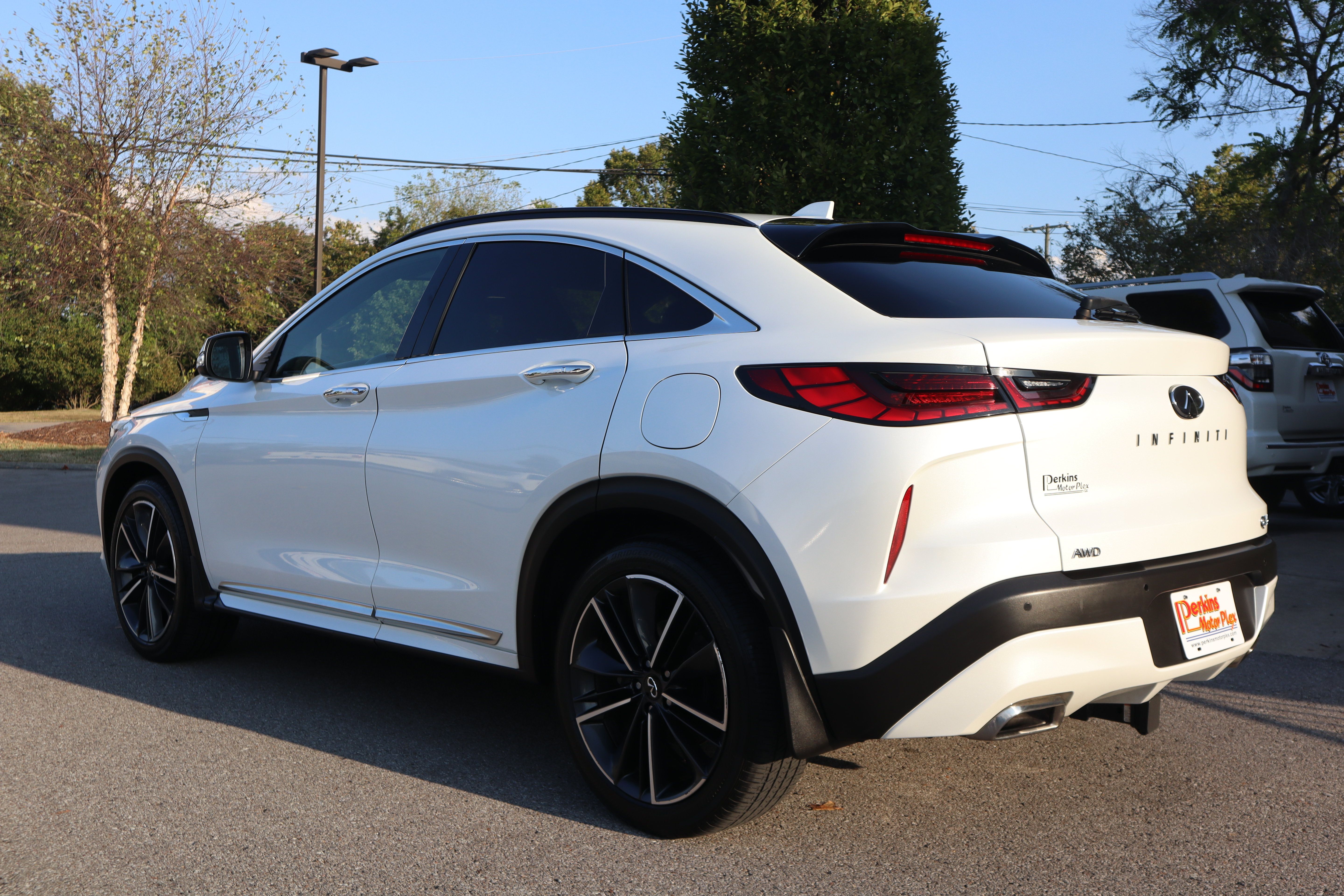Used 2023 INFINITI QX55 Essential w/ Accent Package AWD/4WD image 9