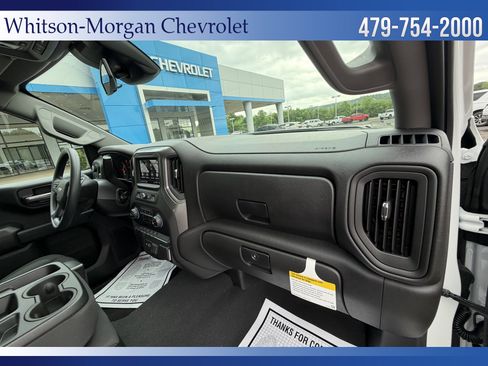 New 2026 Chevrolet Silverado 1500 Custom w/ LPO, Dark Essentials Package AWD/4WD image 30