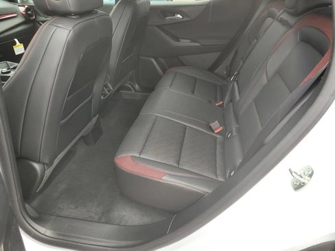 New 2026 Chevrolet Equinox RS w/ Convenience Package III FWD image 7
