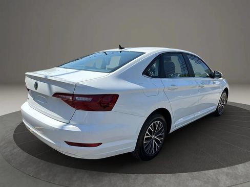 Used 2021 Volkswagen Jetta SE w/ SE Cold Weather Package FWD image 5