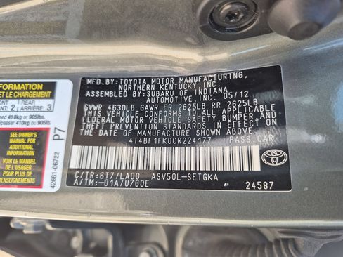 Used 2012 Toyota Camry XLE w/ Leather Pkg FWD image 32