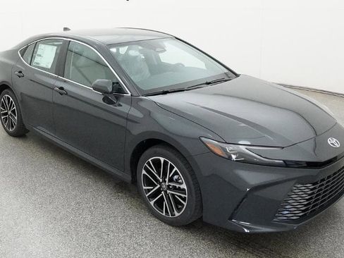 New 2026 Toyota Camry XLE AWD/4WD image 33