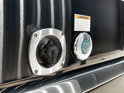 Used 2015 Mercedes-Benz Sprinter 3500 image 8