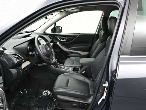 Used 2023 Subaru Forester Limited AWD/4WD image 8