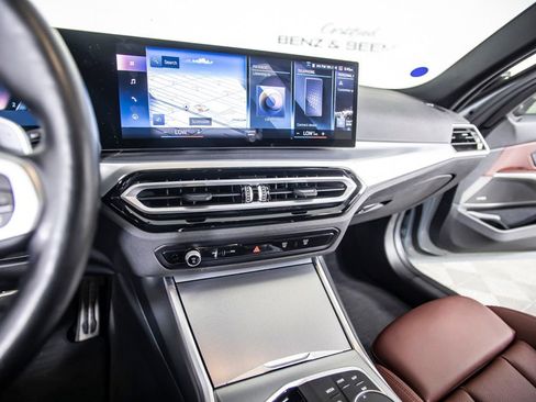 Used 2024 BMW 330i Sedan w/ M Sport Package image 35