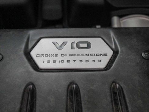 Used 2015 Lamborghini Huracan LP 610-4 image 40