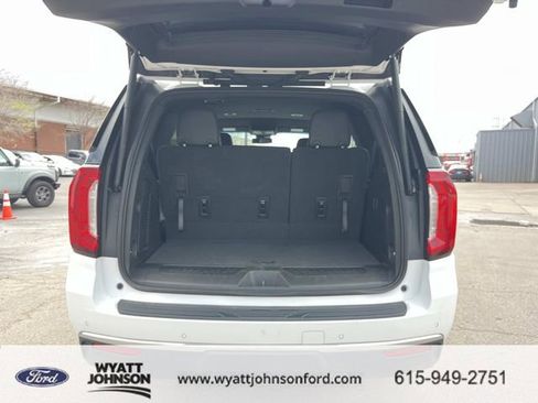 Used 2024 GMC Yukon SLT RWD image 12