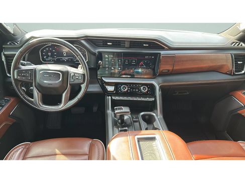 Used 2022 GMC Sierra 1500 Denali Ultimate AWD/4WD image 9