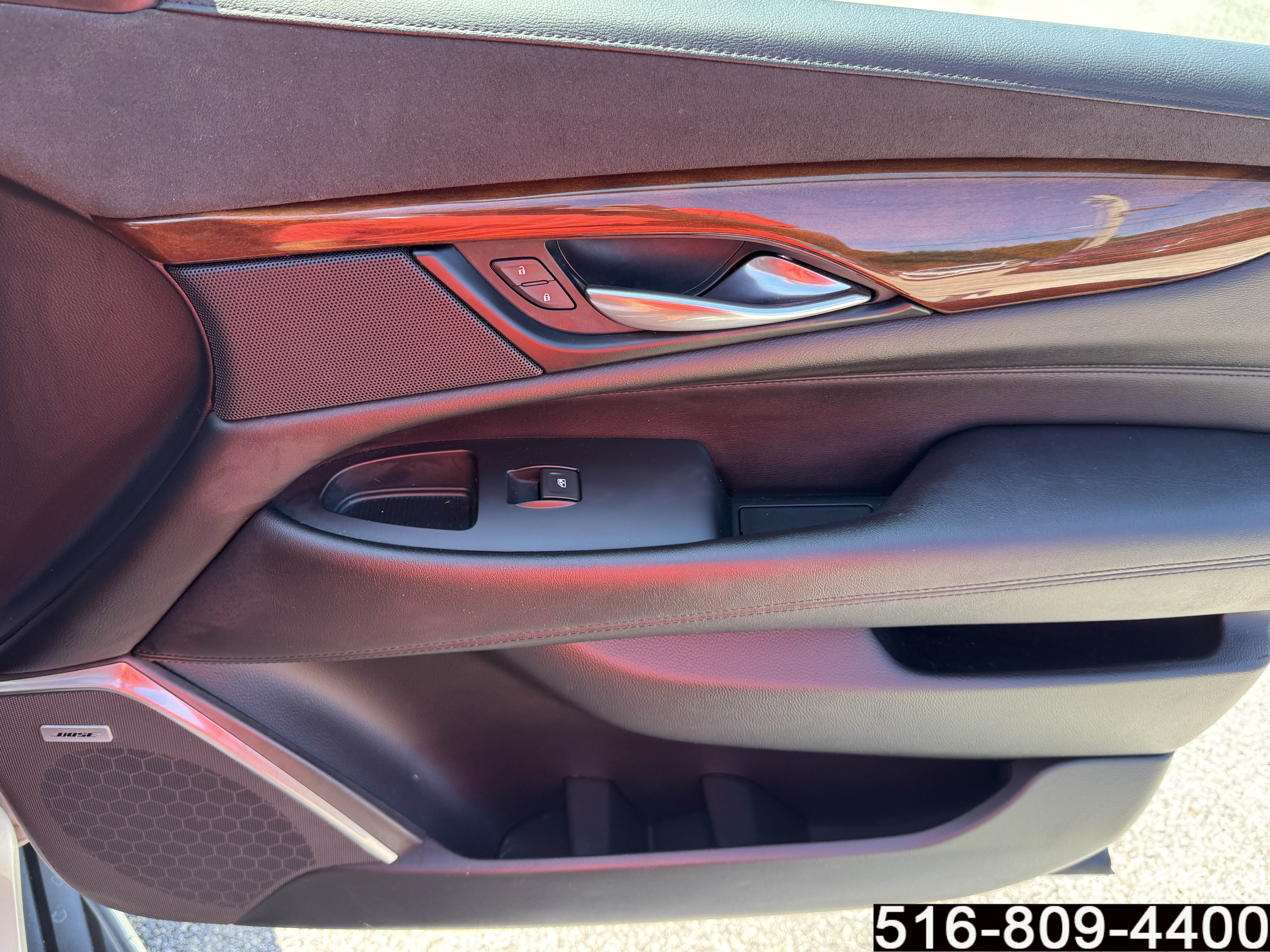 Used 2020 Cadillac Escalade Luxury AWD/4WD image 33