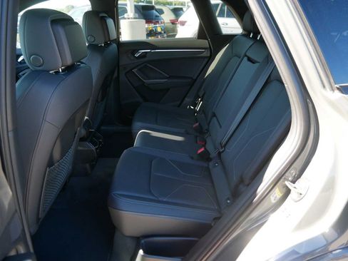 Certified 2025 Audi Q3 2.0T Premium w/ Convenience Package AWD/4WD image 9
